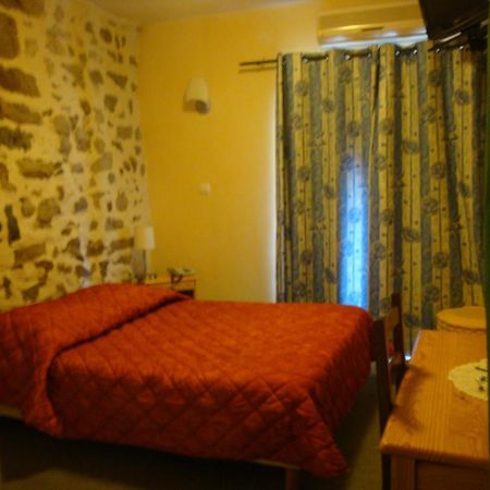 ホテル ル ビルブーケ Le Puy-en-Velay 部屋 写真
